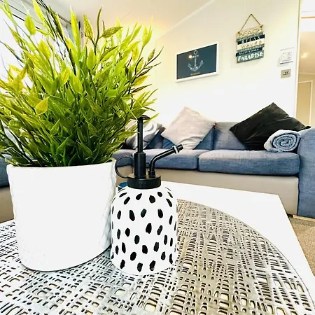 Ocean Breeze Kemping *