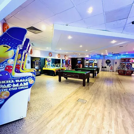 Ocean Breeze * Filey