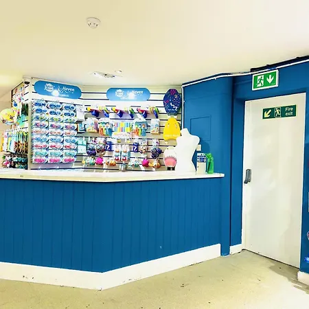 Ocean Breeze * Filey