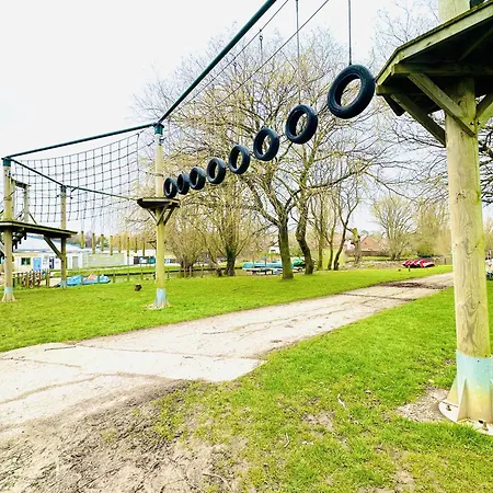 Ocean Breeze * Filey