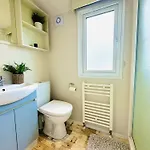 Ocean Breeze مكان تخييم