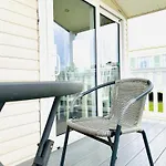 مكان تخييم Ocean Breeze *